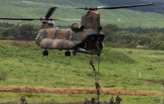 Jepang Kerahkan 600 Personel dan 3 Helikopter CH-47 Bantu Atasi Karhutla