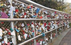 Pramono Anung Siapkan Jembatan "Gembok Cinta"