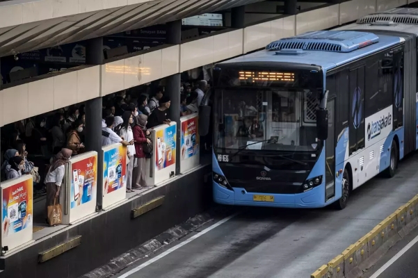 Pramono Targetkan 10.000 Bus Ramah Lingkungan
