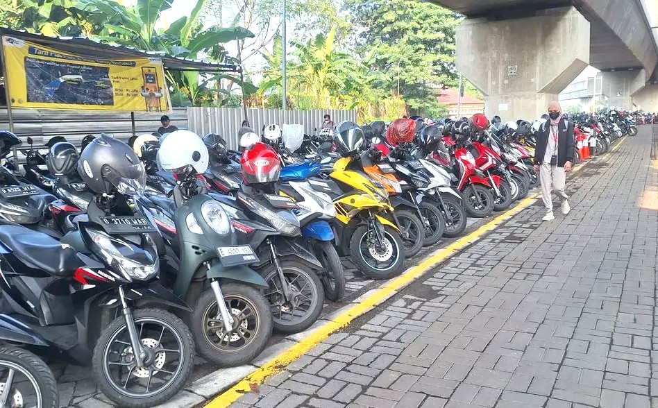 Dishub DKI Tegaskan Tarif Parkir Jakarta Belum Naik