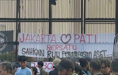 Massa Demo 27 Agustus Mulai Padati Depan DPR