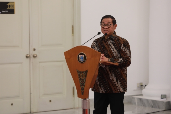 Pramono Anung Berencana Minta Pagar Tinggi di Mal dan Perkantoran Dibongkar