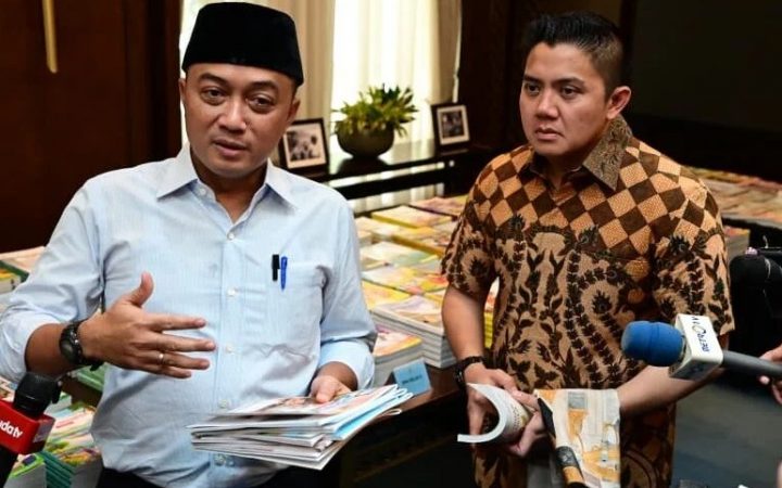 Prabowo Minta Buku Pelajaran SD hingga SMA Diperbaiki