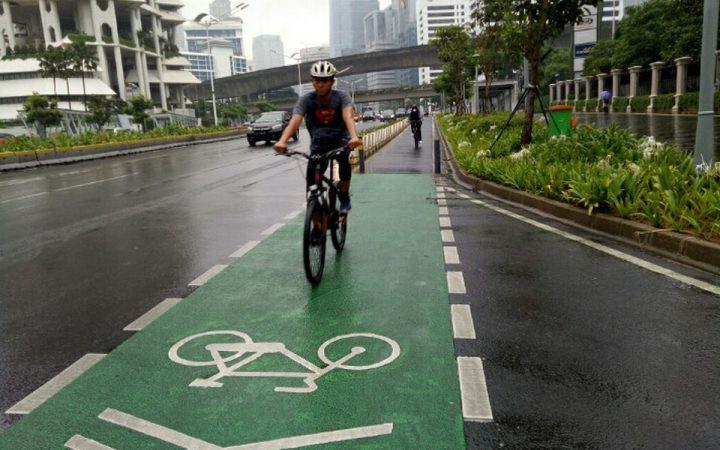 Pramono Anung Segera Evaluasi Jalur Sepeda di Jakarta