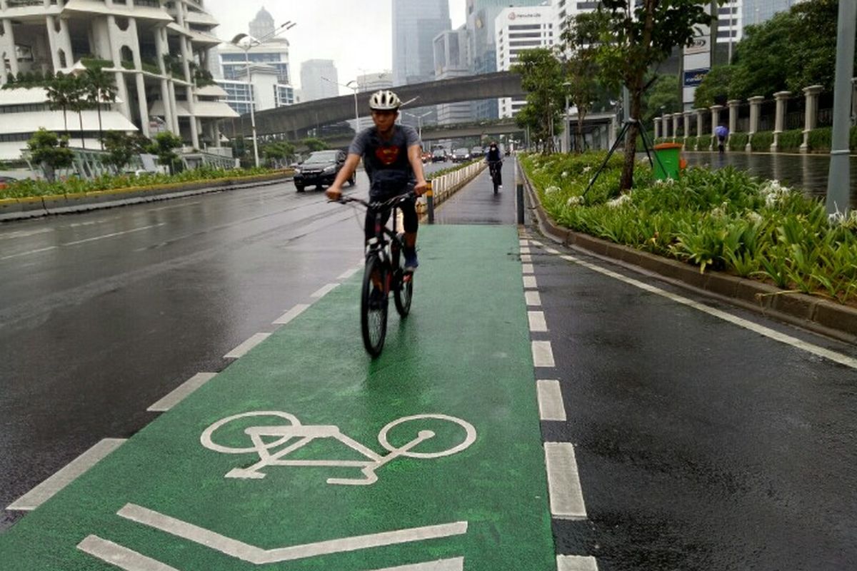 Pramono Anung Segera Evaluasi Jalur Sepeda di Jakarta