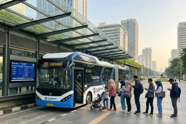 Tarif Transportasi Umum Jakarta Saat 17 Agustus Direvisi Jadi Rp8