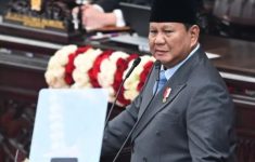 Prabowo Dorong Bahasa Asing Diajarkan Sejak Kelas 1 SD