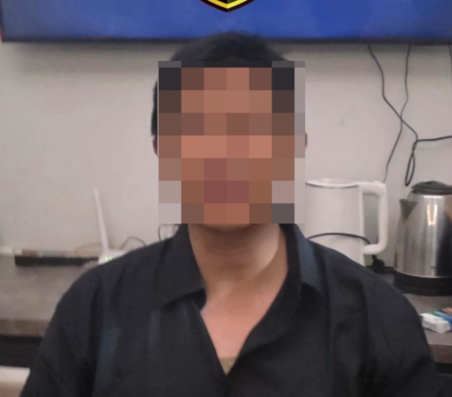Viral Pria Tendang Perempuan di Senayan City