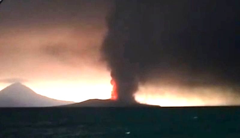 4 Gunung Api Erupsi Bersamaan pada 6 September