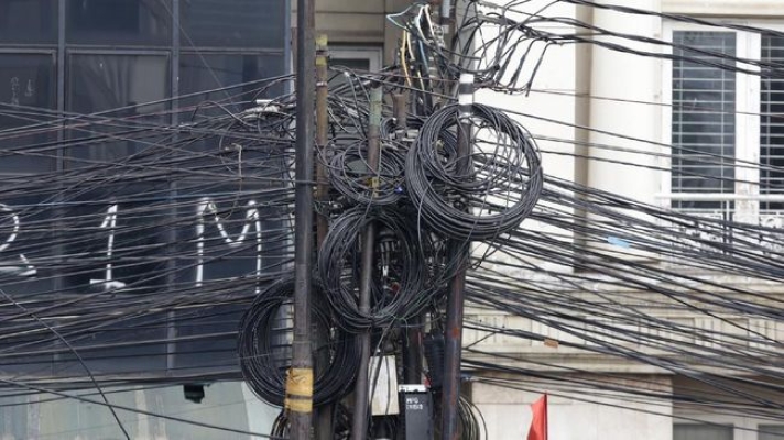 Pemprov DKI Siapkan Rp90 Miliar untuk Benahi Kabel Semrawut