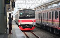 12 Perjalanan KRL Bogor-Jakarta Dikurangi