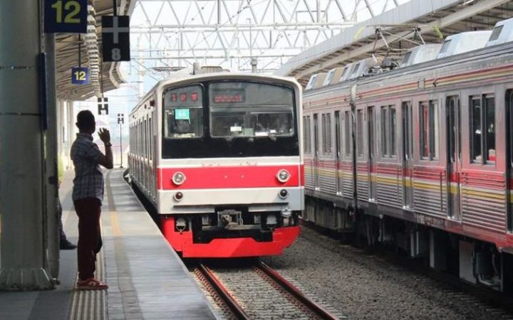 12 Perjalanan KRL Bogor-Jakarta Dikurangi