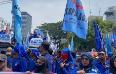 Buruh Gelar Aksi di MH Thamrin, Sampaikan 11 Tuntutan untuk RUU