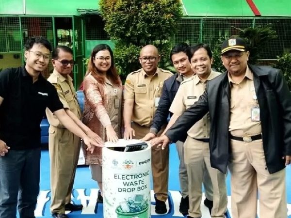 9.000 Sekolah di Jakarta Mulai Kelola Sampah Elektronik