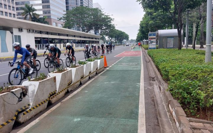 Jalur Sepeda Jakarta Dipastikan Tak Dibongkar