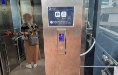 Imbas Abu Vulkanik Anak Krakatau, Transjakarta Sempat Matikan Lift