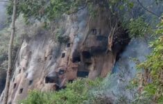 Karhutla di Toraja Utara Hanguskan Puluhan Makam Leluhur