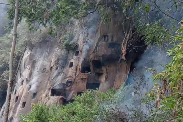 Karhutla di Toraja Utara Hanguskan Puluhan Makam Leluhur
