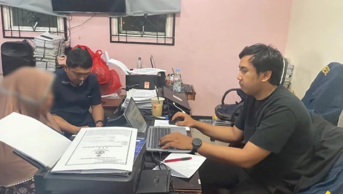 Kesal Tak Dijemput, Nenek di Depok Diduga Bakar Cucu Berusia 17 Tahun