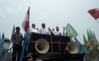 Dasco Temui Massa Buruh di DPR Usai UU Pelindungan Ketenagakerjaan Disahkan
