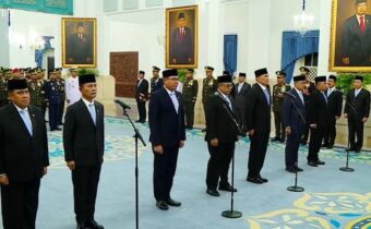 Prabowo Lantik 7 Pejabat Baru di Istana