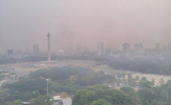 Asap Karhutla Kalimantan Terdeteksi di Atmosfer Jakarta