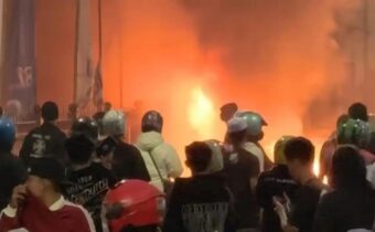 Tawuran Manggarai Kembali Pecah hingga Warung Terbakar