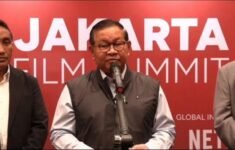 Pramono Anung Apresiasi Aksi Greenpeace di Bundaran HI