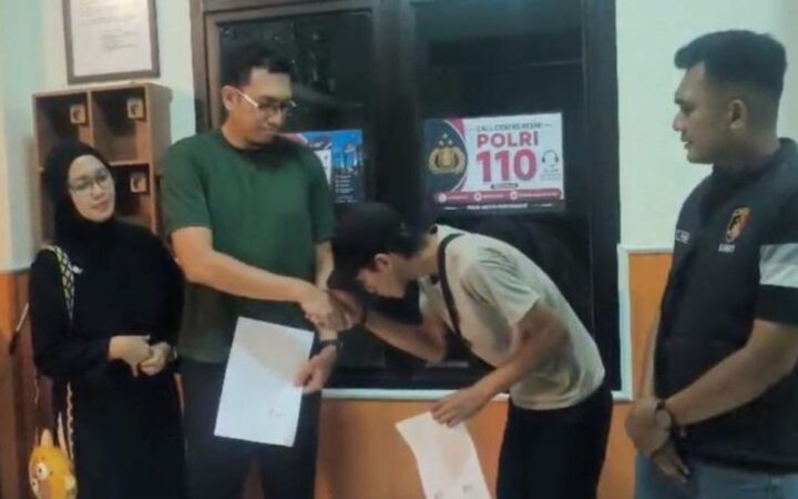 Tukang Mi Ayam di Bekasi Minta Maaf Usai Viral Ambil Kucing Persia