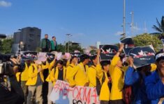 Demo BEM SI di DPR Siang Ini