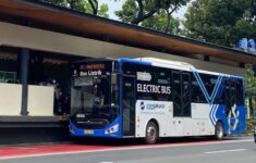 Transjakarta Bakal Garap Transportasi Laut dan Udara