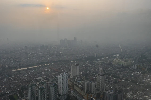 Udara Jakarta Memburuk, Pramono Siagakan 367 Fasilitas Kesehatan dan Fokus Mitigasi